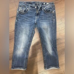 Miss Me Capris ! Size 27